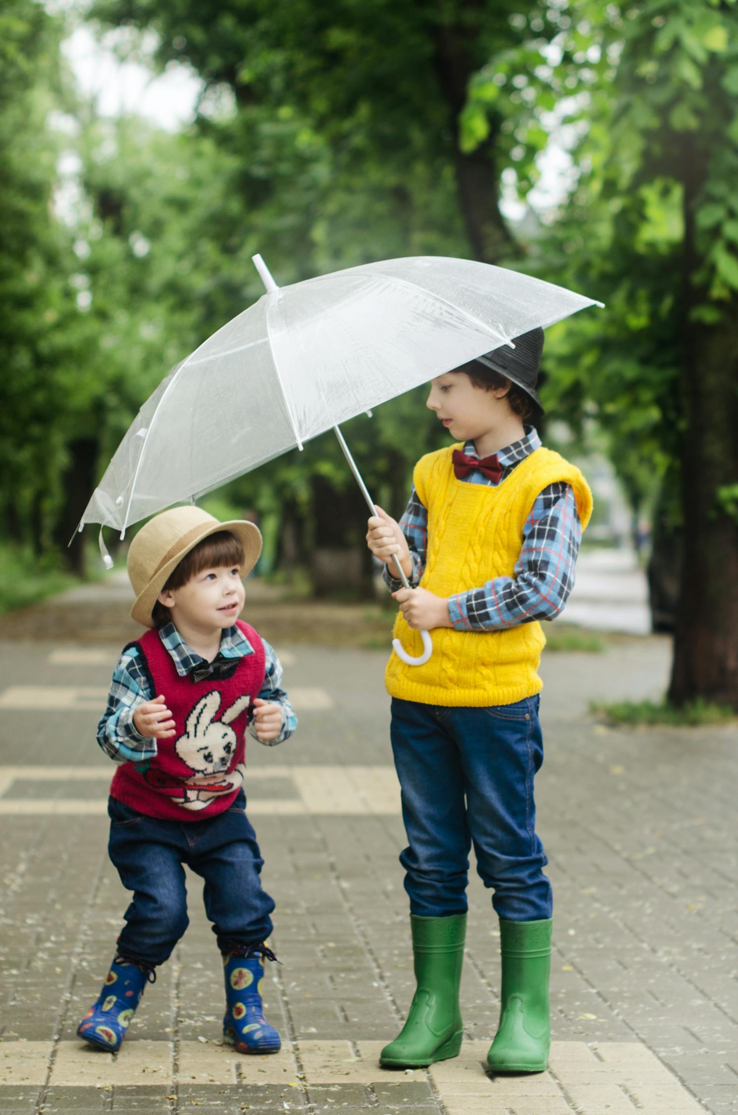 地震频发背景下市民在公园搭帐篷避险的现象研究